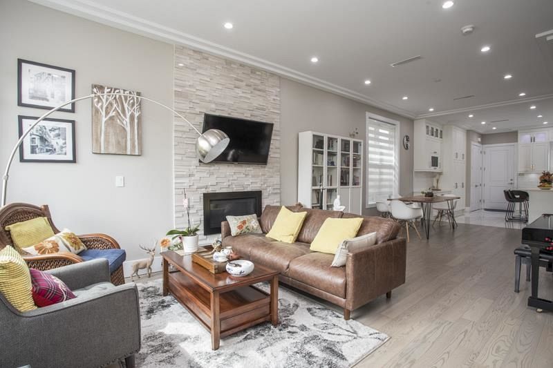 8559 Montcalm Street Vancouver, BC - 5