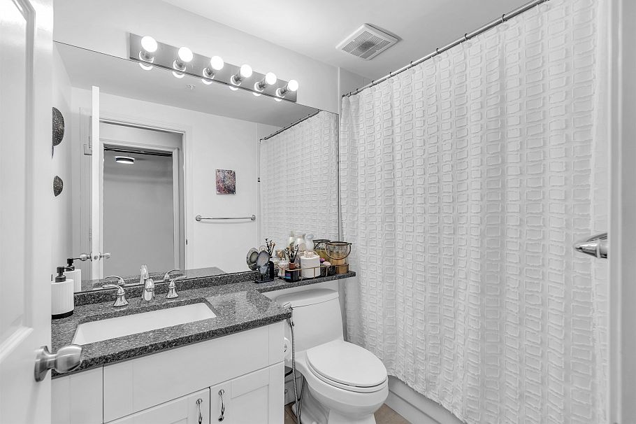 8 2425 Edgemont Boulevard North Vancouver, BC - 32