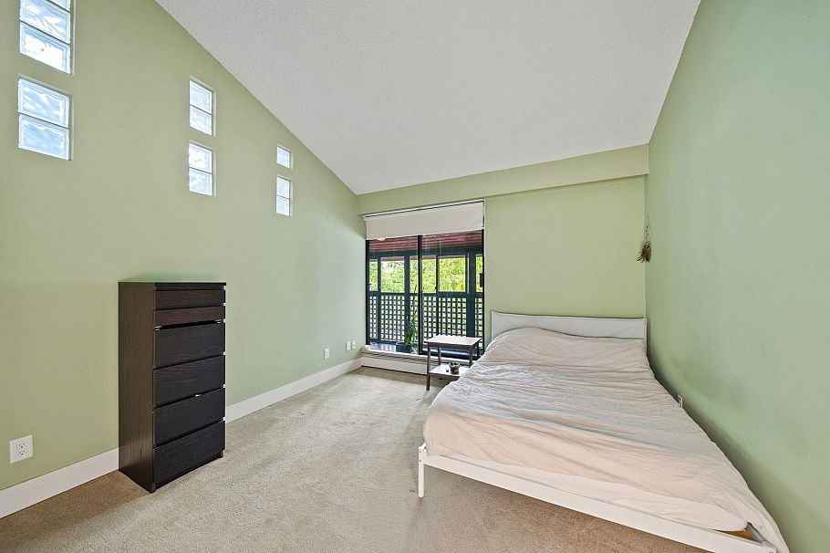 304 141 W 13th Street North Vancouver, BC - 15