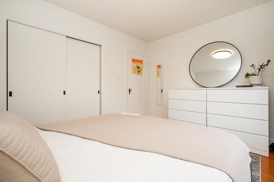 134 W 40th Avenue Vancouver, BC - 10