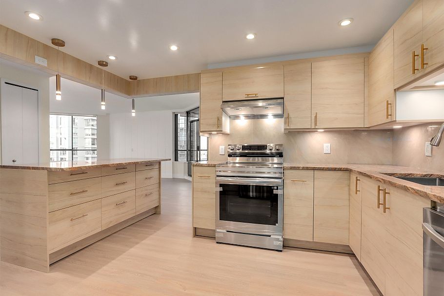 701 738 Broughton Street Vancouver, BC - 3