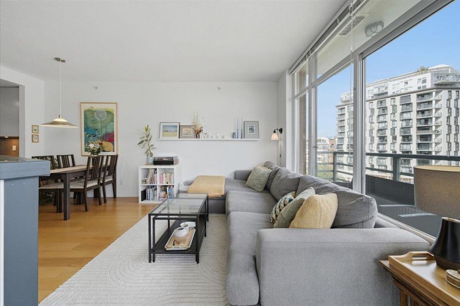 512 298 E 11th Avenue Vancouver, BC - 14