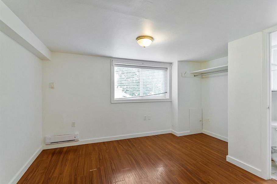 2119 E 30th Avenue Vancouver, BC - 14