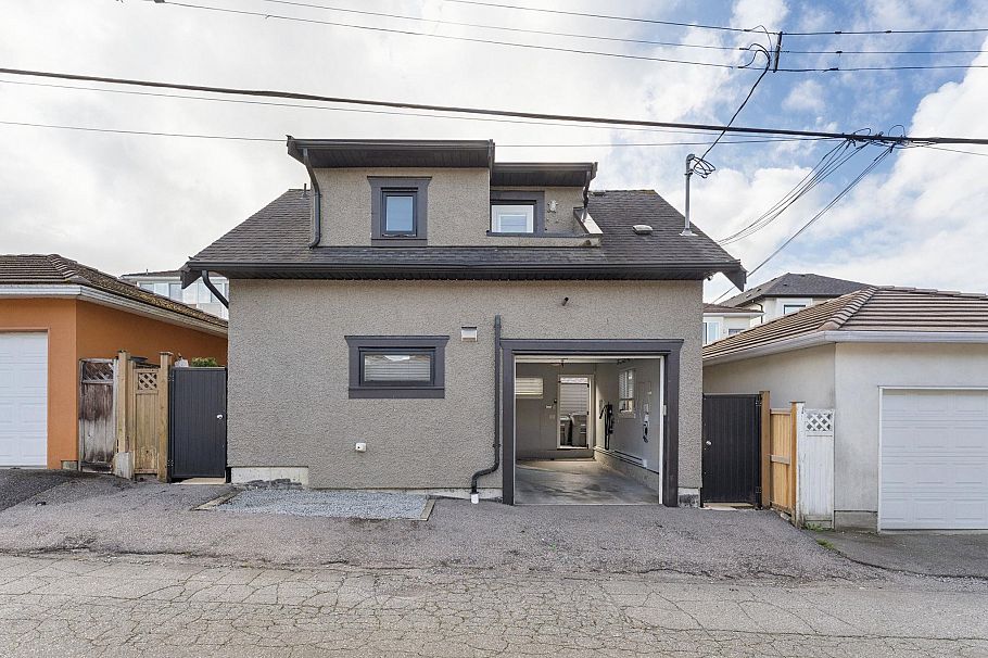 3233 Grant Street Vancouver, BC - 36
