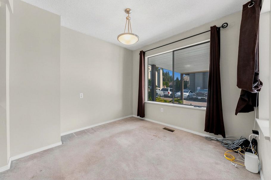 62 1930 Cedar Village Crescent North Vancouver, BC - 5