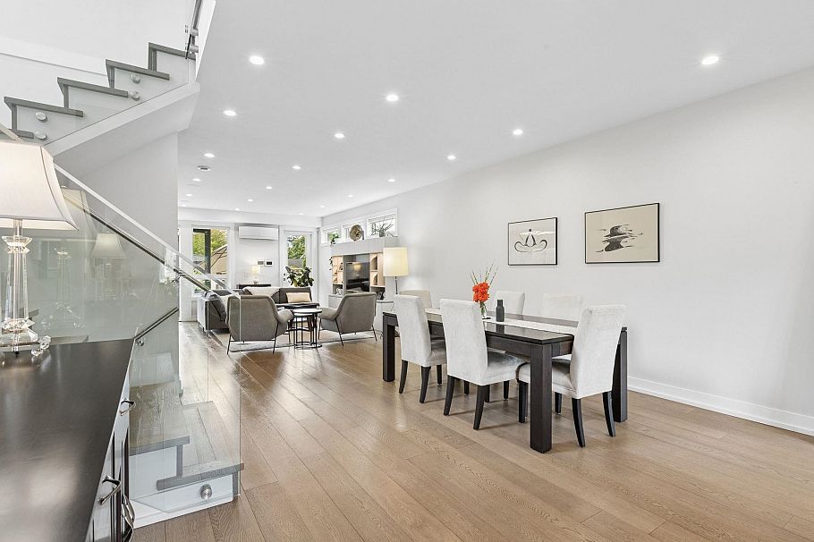 351 W 21st Street North Vancouver, BC - 10