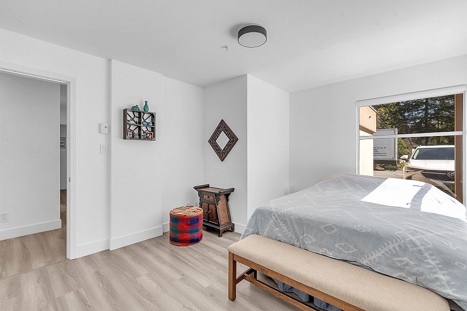 8 2425 Edgemont Boulevard North Vancouver, BC - 31