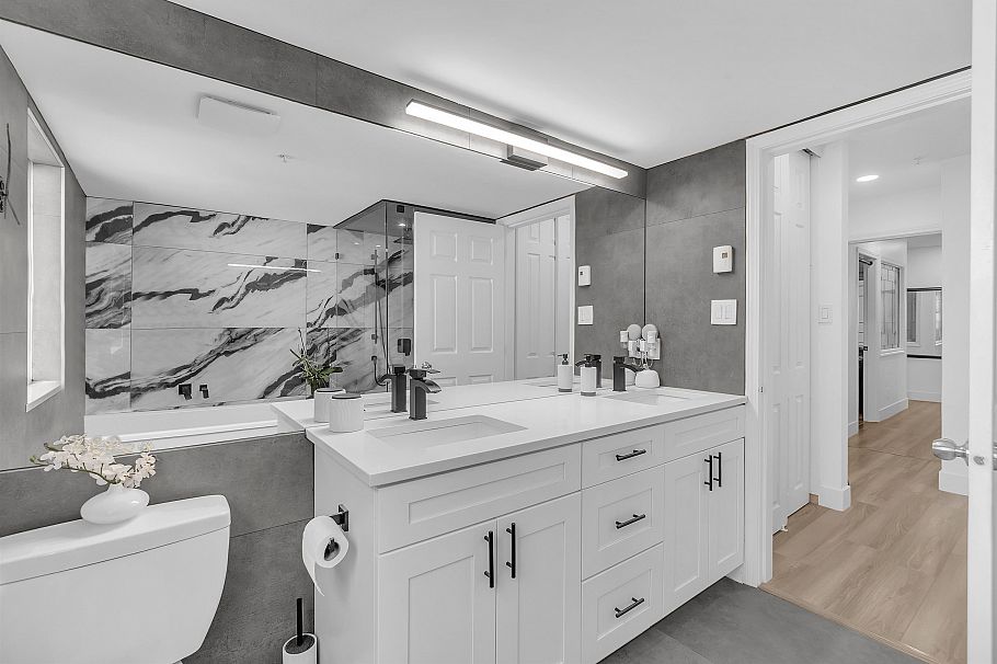 8 2425 Edgemont Boulevard North Vancouver, BC - 29
