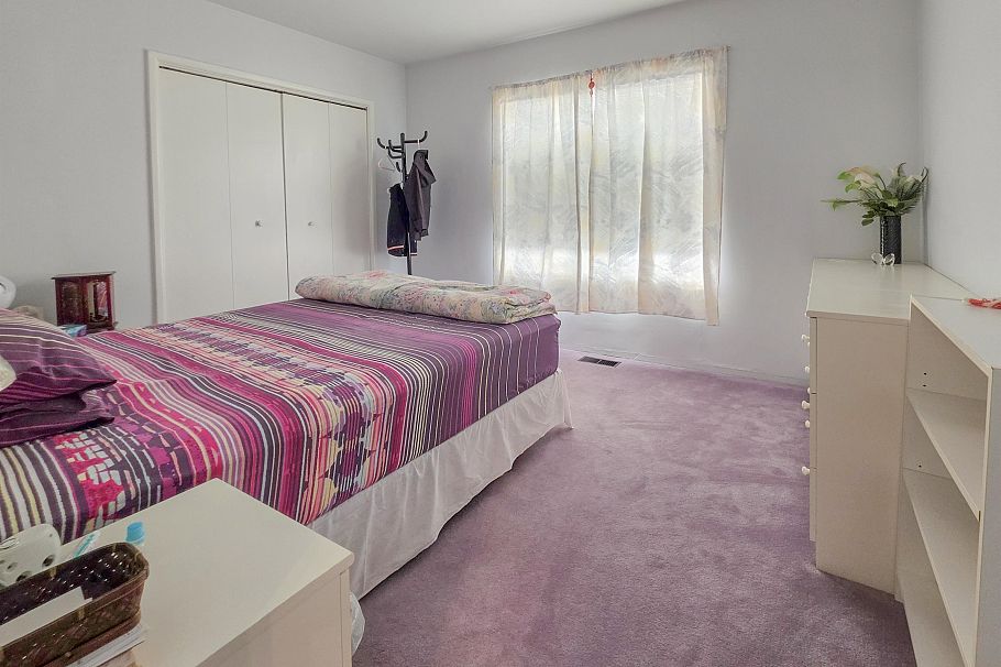 2920 Graveley Street Vancouver, BC - 2