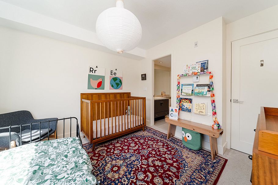 64 728 W 14th Street North Vancouver, BC - 13