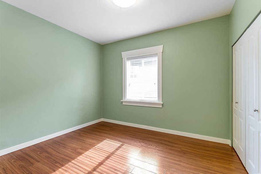 2119 E 30th Avenue Vancouver, BC - 8