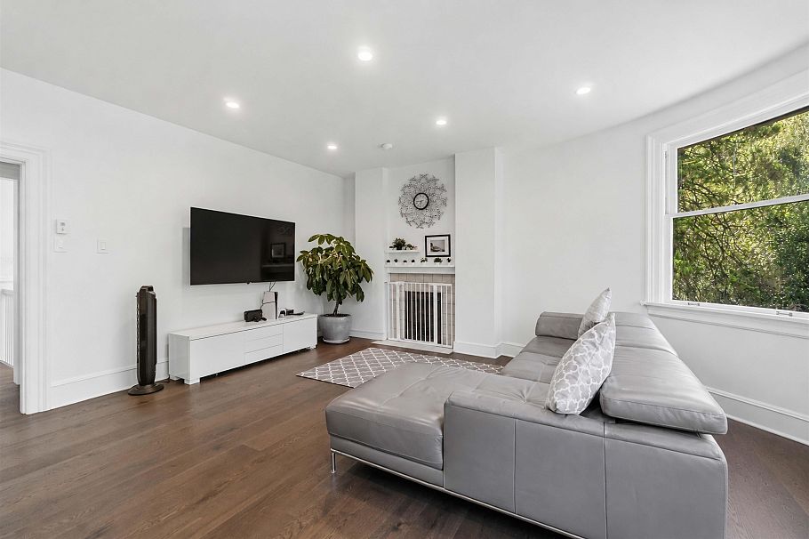 1188 Laurier Avenue Vancouver, BC - 5