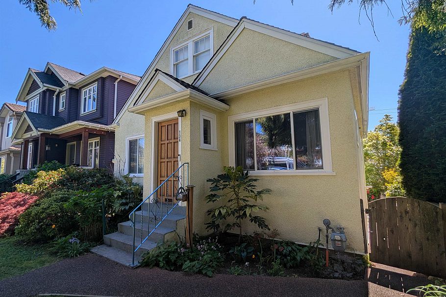 134 W 40th Avenue Vancouver, BC - 28