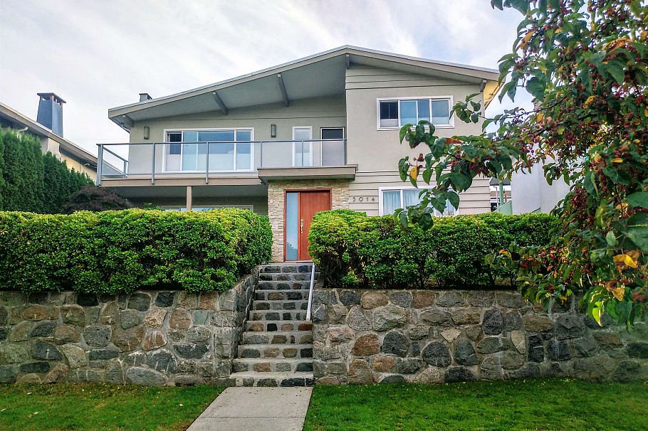 3014 E 14th Avenue Vancouver, BC - 1