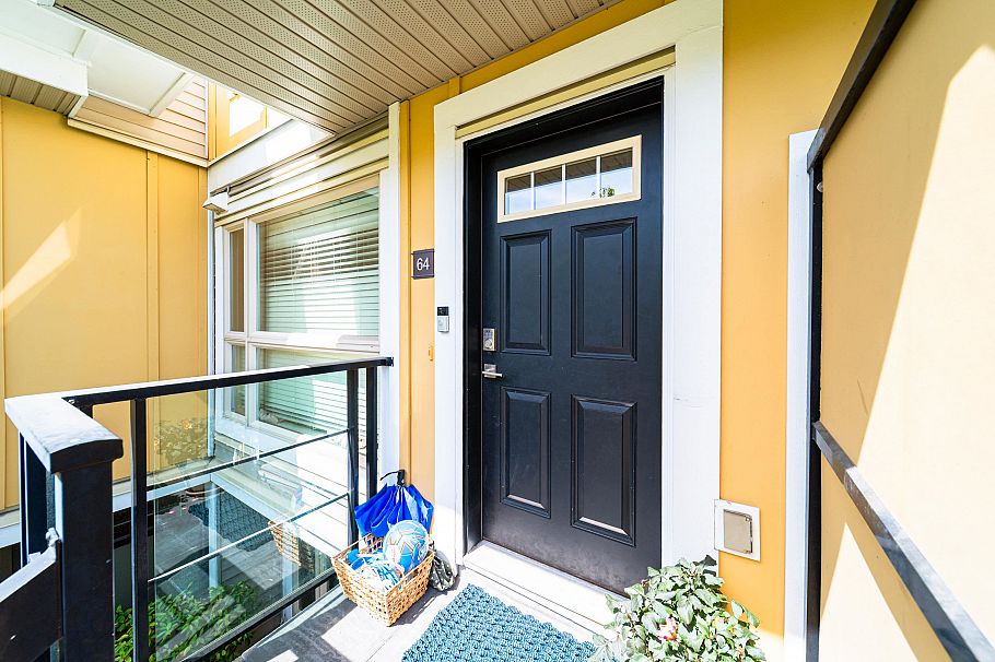64 728 W 14th Street North Vancouver, BC - 24
