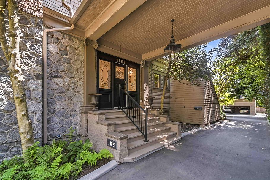 1188 Laurier Avenue Vancouver, BC - 2