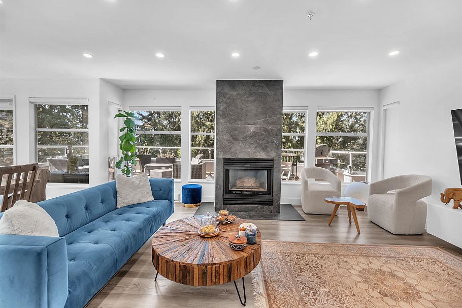 8 2425 Edgemont Boulevard North Vancouver, BC - 5