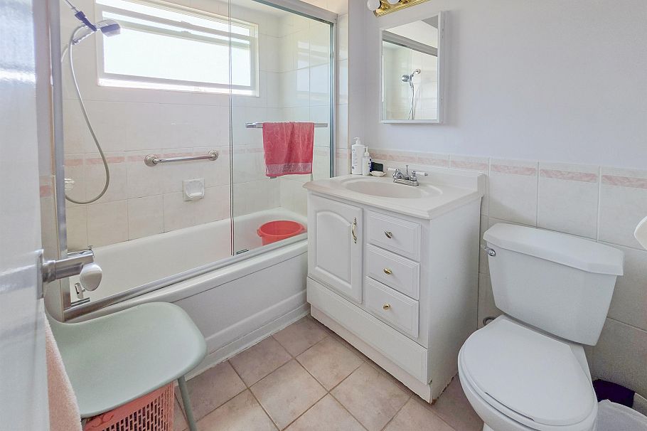 2920 Graveley Street Vancouver, BC - 5