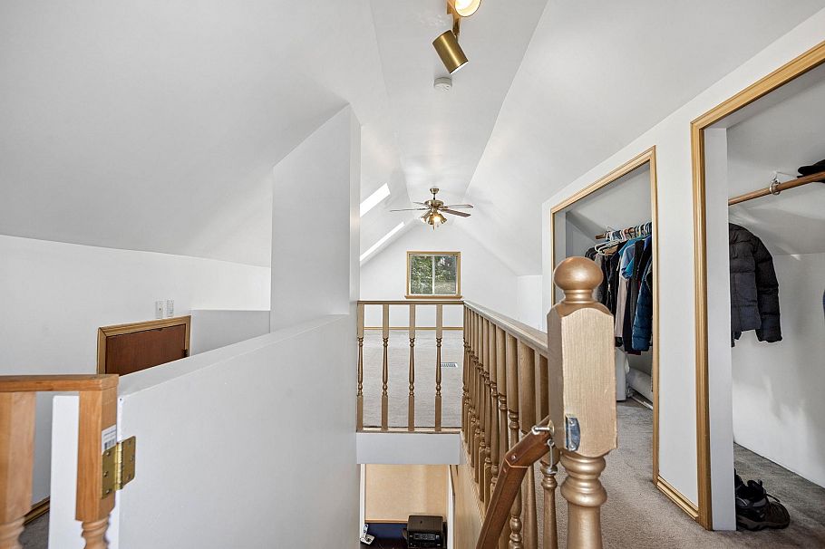 1861 E Kent Avenue North Vancouver, BC - 25