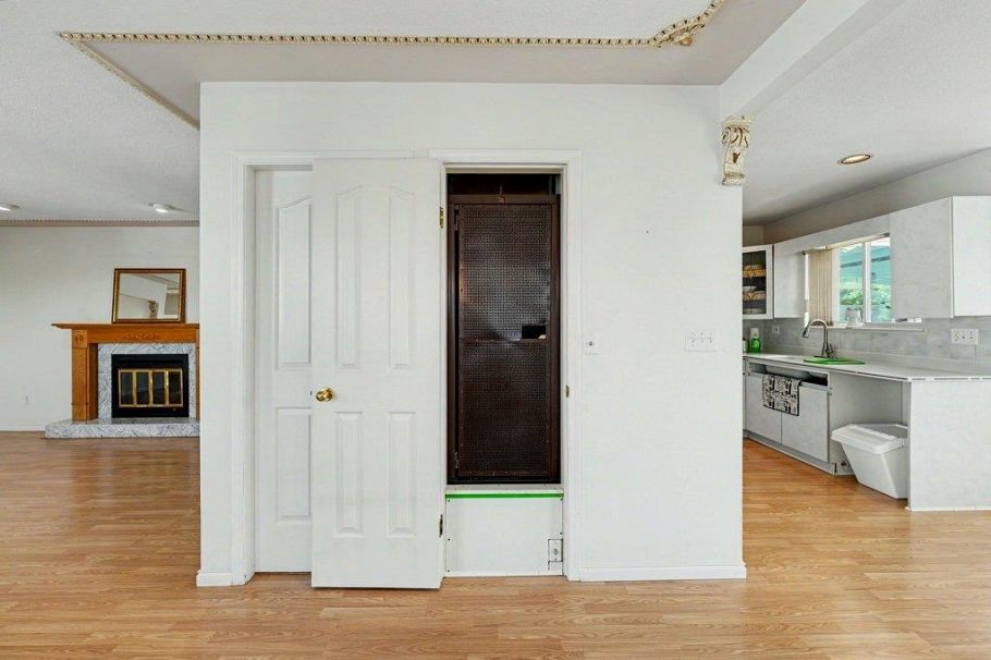 3630 Cambridge Street Vancouver, BC - 13