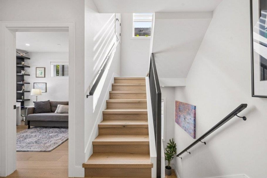 3535 E Georgia Street Vancouver, BC - 27