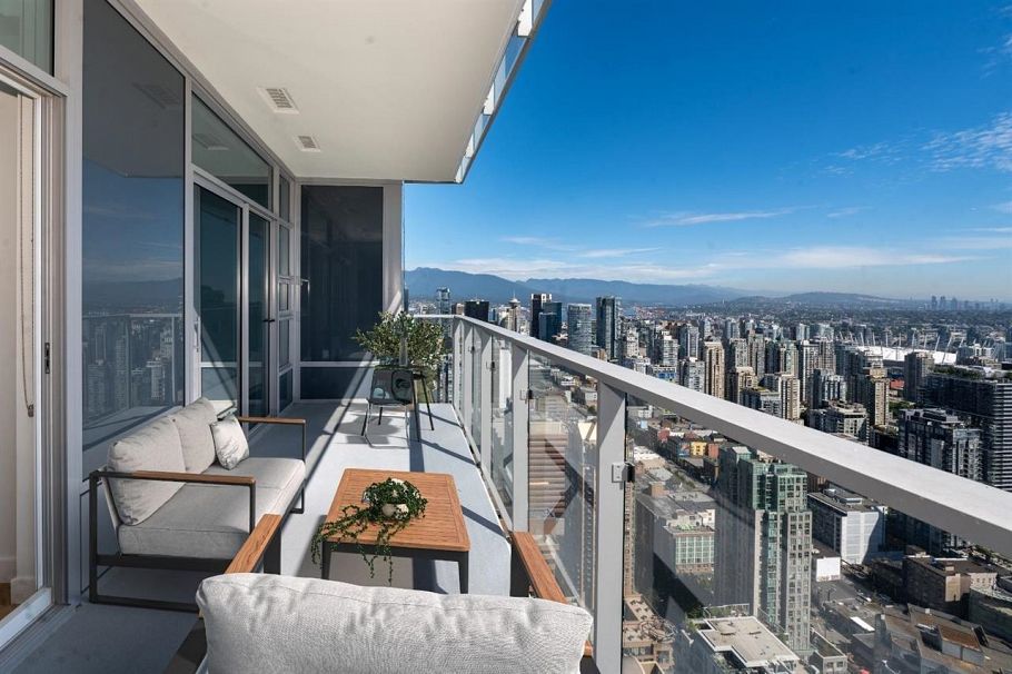 5105 1289 Hornby Street Vancouver, BC - 21