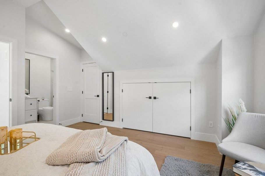 3535 E Georgia Street Vancouver, BC - 19