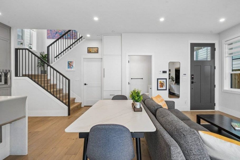 3535 E Georgia Street Vancouver, BC - 15