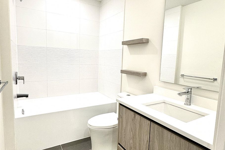 211 8398 Oak Street Vancouver, BC - 11
