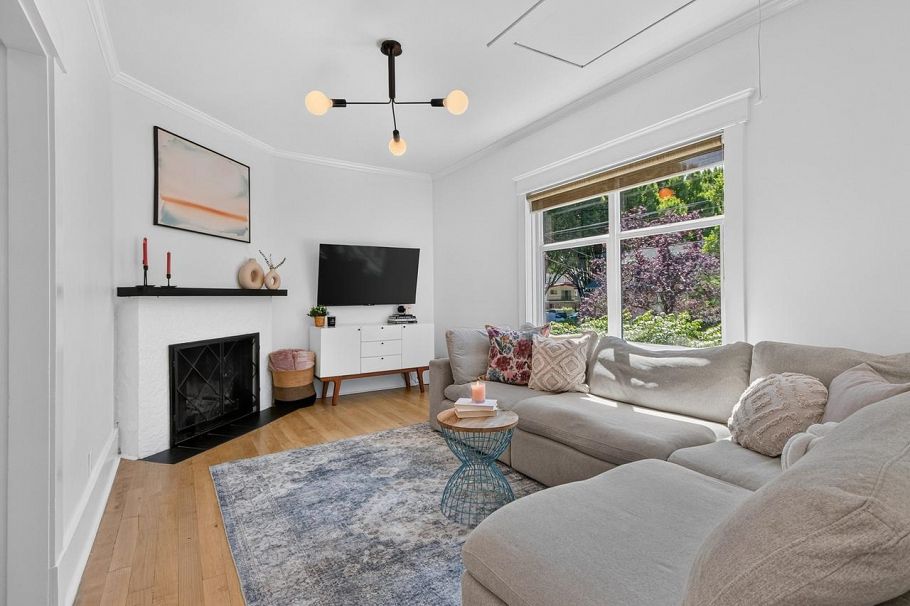3730 Windsor Street Vancouver, BC - 1