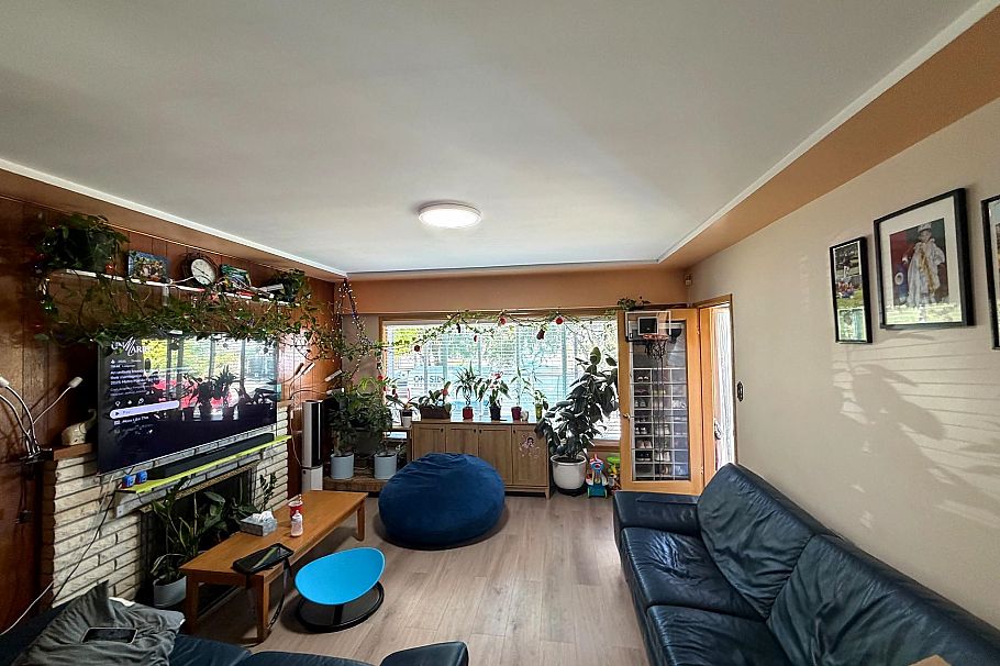374 E 54th Avenue Vancouver, BC - 6
