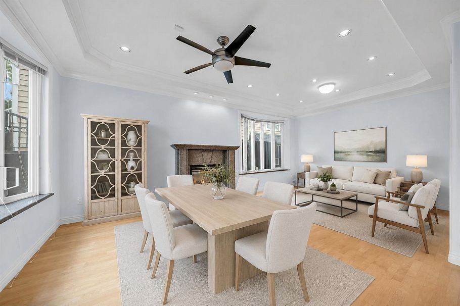 213 W 28th Street North Vancouver, BC - 2