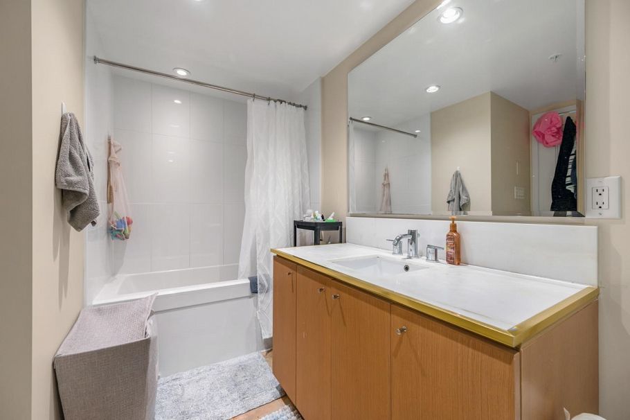 812 522 W 8th Avenue Vancouver, BC - 16