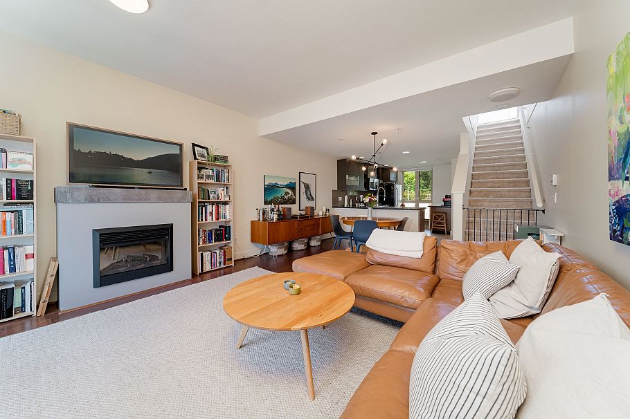 64 728 W 14th Street North Vancouver, BC - 8