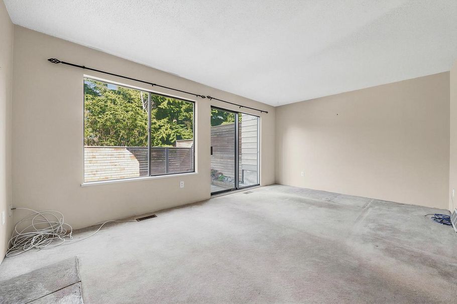 62 1930 Cedar Village Crescent North Vancouver, BC - 13