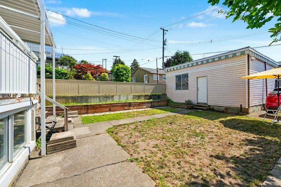 3630 Cambridge Street Vancouver, BC - 31