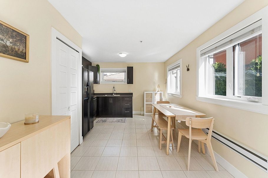 3233 Grant Street Vancouver, BC - 25