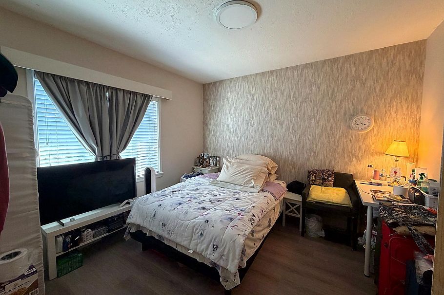 374 E 54th Avenue Vancouver, BC - 10