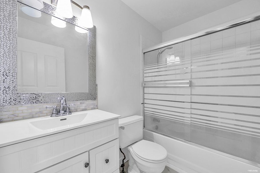 3396 Cobblestone Avenue Vancouver, BC - 20