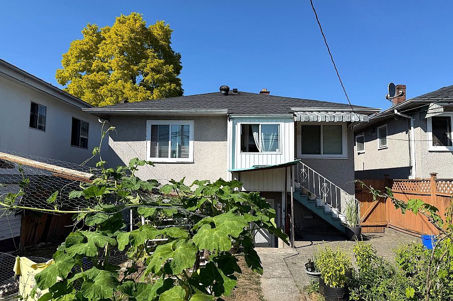 374 E 54th Avenue Vancouver, BC - 23