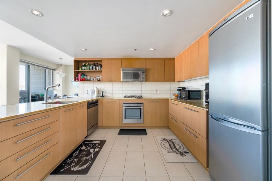 812 522 W 8th Avenue Vancouver, BC - 9