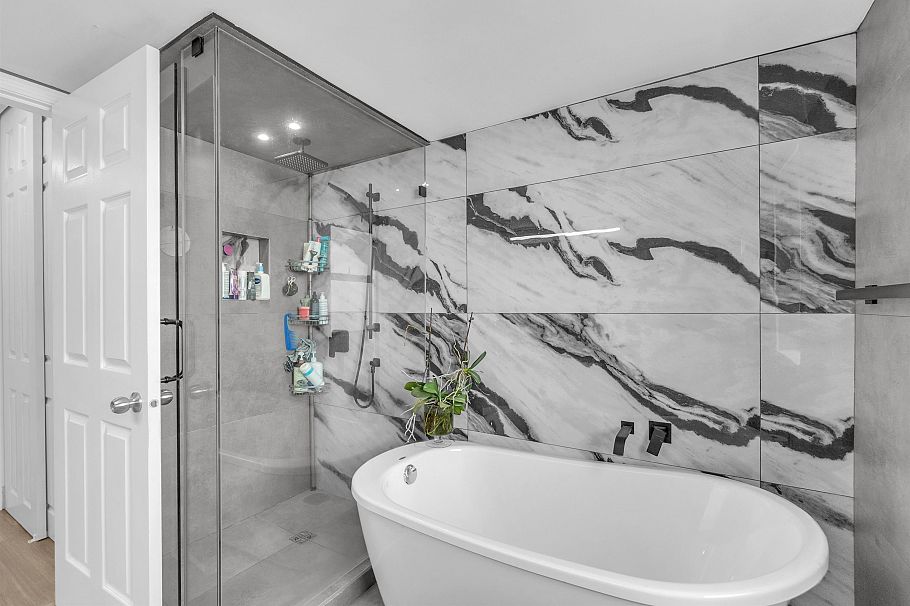 8 2425 Edgemont Boulevard North Vancouver, BC - 28