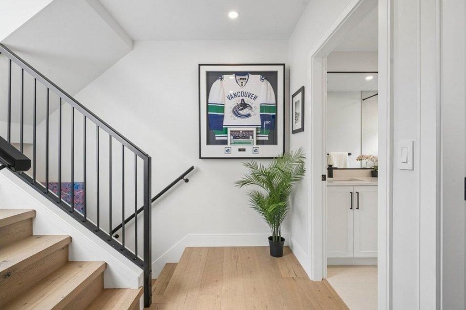 3535 E Georgia Street Vancouver, BC - 14