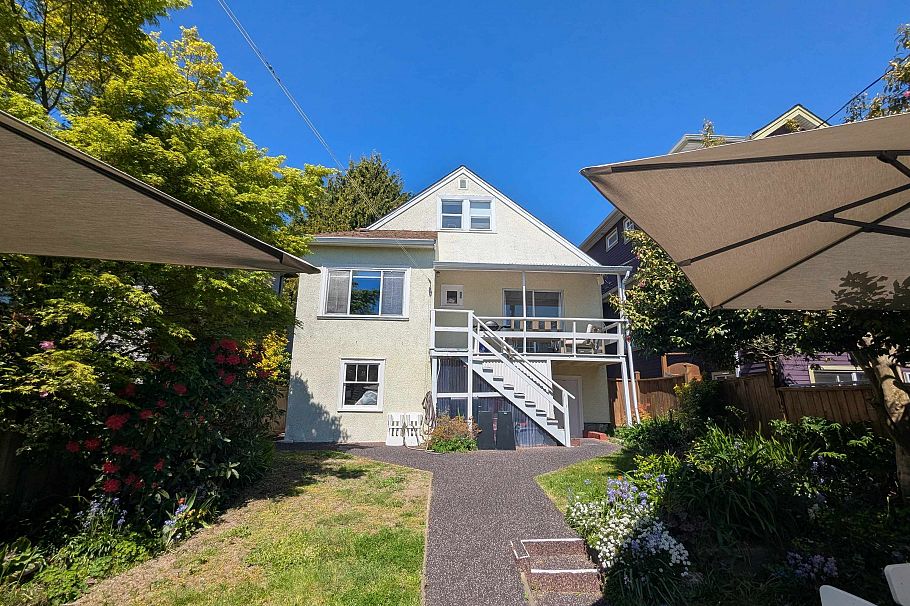 134 W 40th Avenue Vancouver, BC - 29