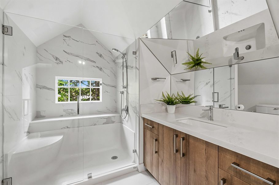 1188 Laurier Avenue Vancouver, BC - 20