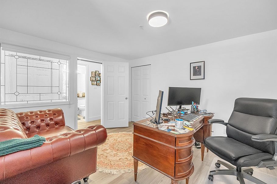 8 2425 Edgemont Boulevard North Vancouver, BC - 36