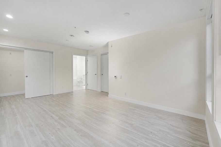 124 2035 Glenaire Street North Vancouver, BC - 7