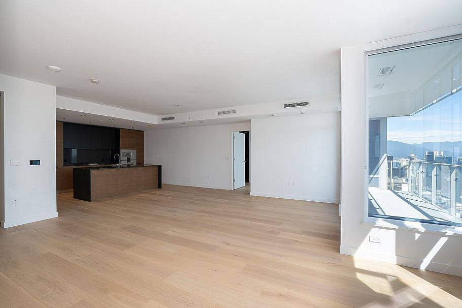 5105 1289 Hornby Street Vancouver, BC - 10