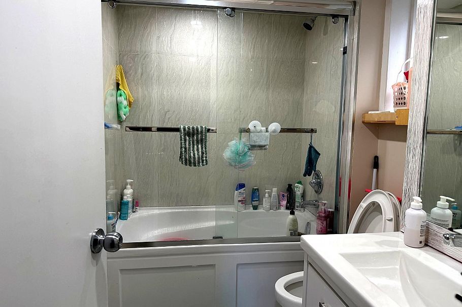 374 E 54th Avenue Vancouver, BC - 18