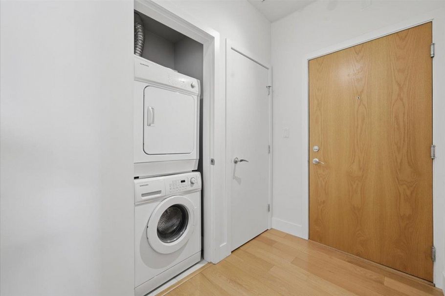 512 298 E 11th Avenue Vancouver, BC - 28